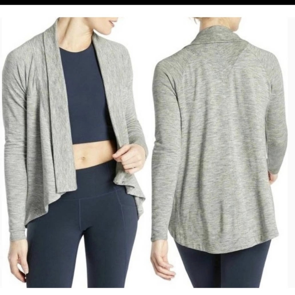 Athleta Nirvana Wear Two Ways Wrap size M